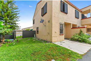 2433 W 52nd Pl # 8-1, Hialeah, FL 33016, - MLS#A12025139