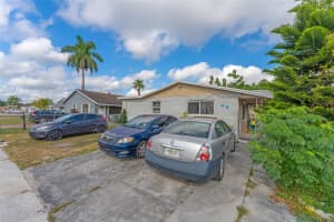 445 NW 8th St, Homestead, FL 33030, - MLS#A12025239