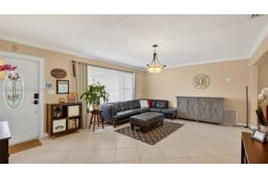 10651 NW 19th Pl, Pembroke Pines, FL 33026, - MLS#A12025248