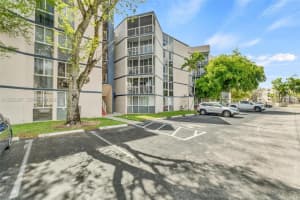6955 Nw 186th St F102, Hialeah 6955 Nw 186th St F102, Hialeah
