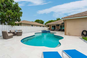 13404 NW 13th St, Pembroke Pines, FL 33028, - MLS#A12025317