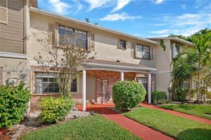 10719 Nw 10th Street, Pembroke Pines, Fl 33026, Pembroke Pines