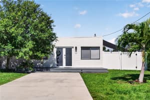 24 NW 13th Ave, Delray Beach, FL 33444, - MLS#A12025498