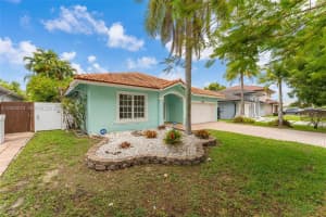 10000 159th Avenue, Miami, FL 33196 - MLS#A12025570