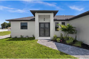 1805 NW 12th St, Cape Coral, FL 33993, - MLS#A12025674