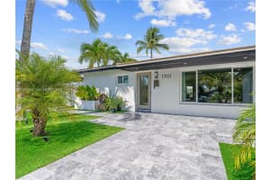 1701 SW 3rd Ave, Pompano Beach, FL 33060, - MLS#A12025696