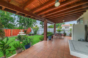 251 NW 60th Ct, Miami, FL 33126, - MLS#A12025862