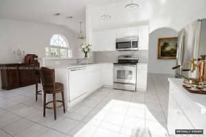 8224 157th Court, Miami, FL 33193 - MLS#A12025883