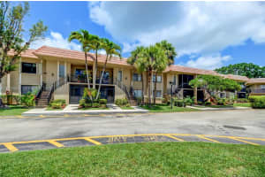 302 Lakeview Dr APT 105, Weston, FL 33326, - MLS#A12026044