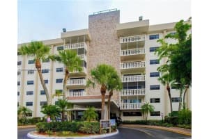 800 NE 195th St APT 720, Miami, FL 33179, - MLS#A12026048