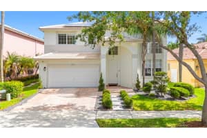 17027 NW 19th St, Pembroke Pines, FL 33028, - MLS#A12026127