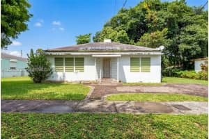 1279 NW 41st St, Miami, FL 33142, - MLS#A12026191