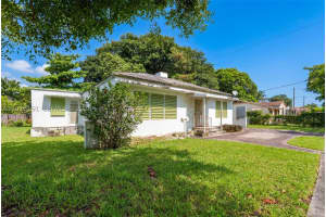 1279 NW 41st St, Miami, FL 33142, - MLS#A12026191