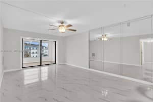 9355 SW 8th St APT 425, Boca Raton, FL 33428, - MLS#A12026246