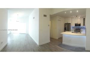 4400 NW 107th Ave APT 301, Doral, FL 33178, - MLS#A12026321