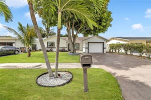 3260 SW 2nd Ct, Deerfield Beach, FL 33442, - MLS#A12026403