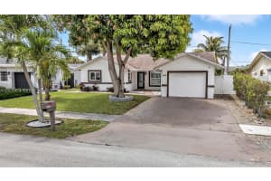 3260 SW 2nd Ct, Deerfield Beach, FL 33442, - MLS#A12026403