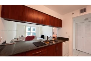1200 Brickell Bay Dr APT 2814, Miami, FL 33131, - MLS#A12026491