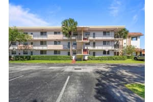 5985 Del Lago Cir APT 215, Sunrise, FL 33313, - MLS#A12026497
