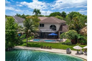 18451 NW 13th St, Pembroke Pines, FL 33029, - MLS#A12026687