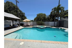 411 SW 10th Terrace, Hallandale Beach, FL 33009, - MLS#A12026691
