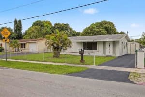 2000 N 58th Ave, Hollywood, FL 33021, - MLS#A12026788