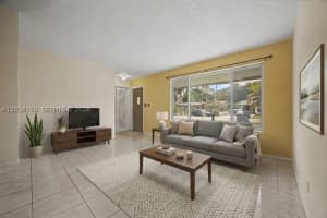 2000 N 58th Ave, Hollywood, FL 33021, - MLS#A12026788