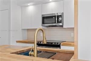 7511 S Oriole Blvd APT 201, Delray Beach, FL 33446, - MLS#A12026802