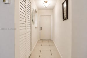 5103 SW 138th Ave Cir, Miami, FL 33175, - MLS#A12026804