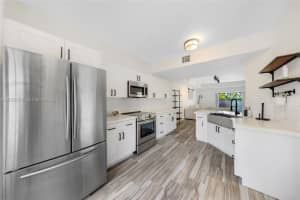 8942 W Flagler St APT 3, Miami, FL 33174, - MLS#A12026850