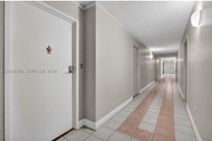 7135 Collins Avenue, Miami Beach, FL 33141 - MLS#A12026896