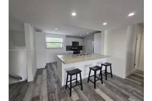 10003 NW 9th St Cir Apt 2-17, Miami, FL 33172, - MLS#A12026931