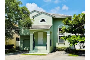 841 Nw 98th Ave, Plantation