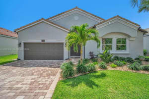 1453 SW 167th Ave, Pembroke Pines, FL 33027, - MLS#A12027025