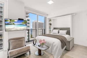 227 NE 2nd St #2611, Miami, FL 33132, - MLS#A12027055