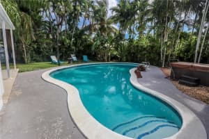 955 Van Buren St, Hollywood, FL 33019, - MLS#A12027062