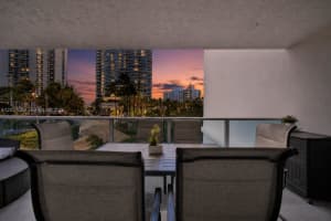 100 Bayview Dr APT 205, Sunny Isles Beach, FL 33160, - MLS#A12027068