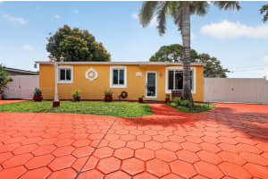 1440 N 68th Ave, Hollywood, FL 33024, - MLS#A12027098