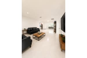 1109 NE 4th Ct., Hallandale Beach, FL 33009, - MLS#A12027276
