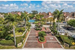 10253 NW 9th St Cir Apt 204-6, Miami, FL 33172, - MLS#A12027286