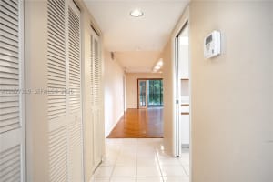 150 S Hollybrook Terrace APT 208, Pembroke Pines, FL 33025, - MLS#A12027319