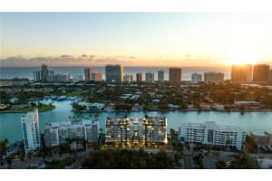 10141 E Bay Harbor Dr #301, Miami, FL 33154, - MLS#A12027320