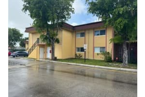 2854 NW 55th Ave APT 2B, Lauderhill, FL 33313, - MLS#A12027440
