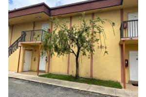 2854 NW 55th Ave APT 2B, Lauderhill, FL 33313, - MLS#A12027440