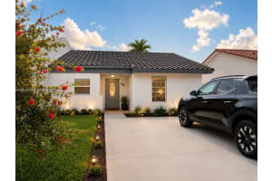 24 NW 109th Ct #24, Miami, FL 33172, - MLS#A12027494