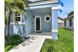 9203 Arborwood Cir, Davie, FL 33328, - MLS#A12027600