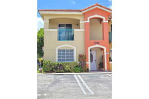 7255 NW 173rd Dr Apt 801-8, Hialeah, FL 33015, - MLS#A12027693