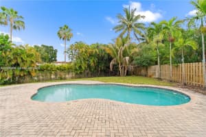 1051 SW 95 Terrace, Pembroke Pines, FL 33025, - MLS#A12027724
