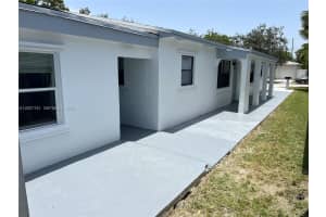2226 Cody St, Hollywood, FL 33020, - MLS#A12027741