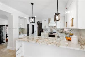 16732 89th Place, Miami Lakes, FL 33018 - MLS#A12027743